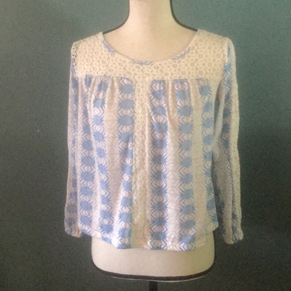 Long sleeve patterned shirt